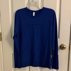 Lululemon Athletica Charcoal Gray Crew Neck